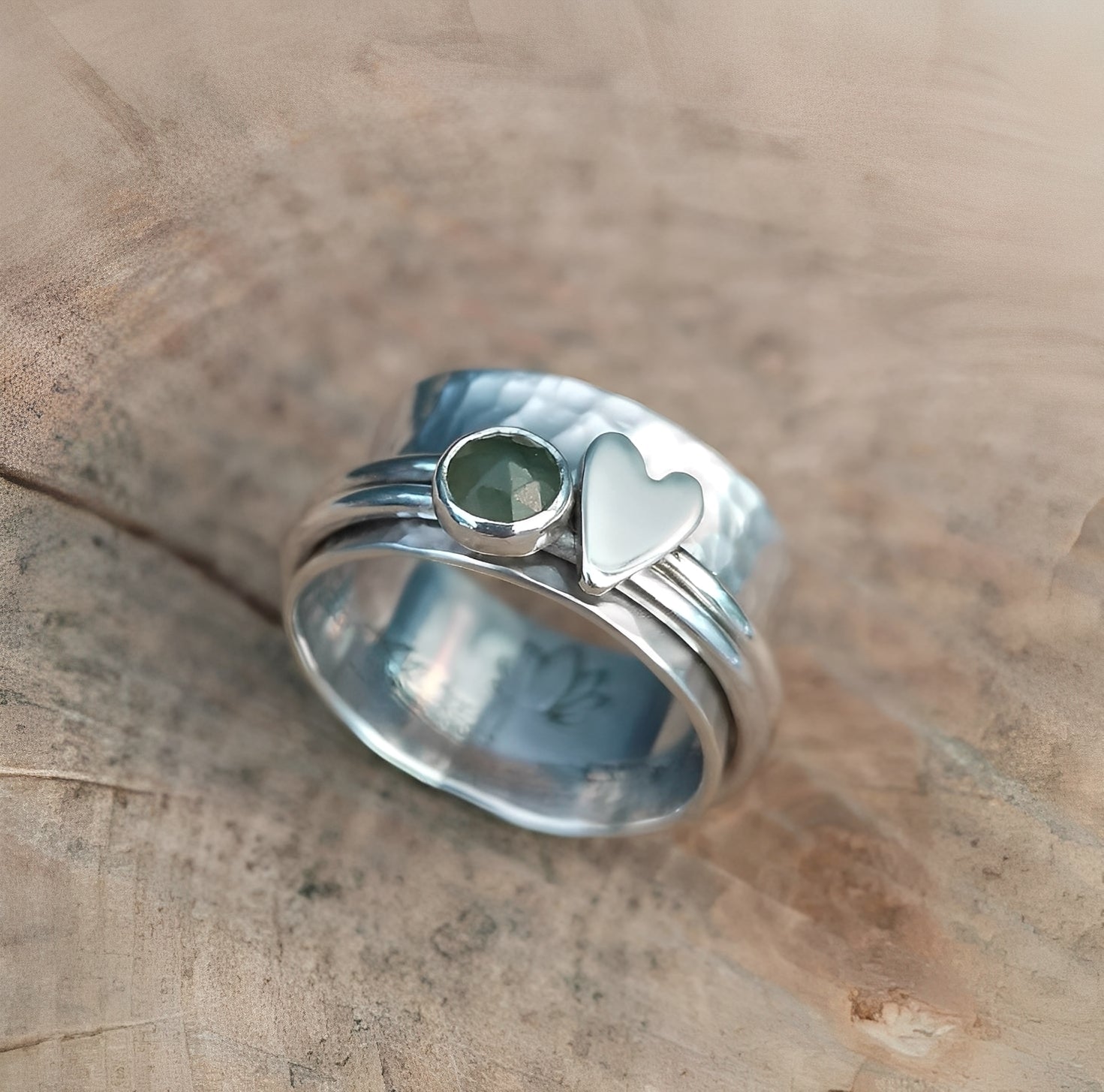 Maely – Herzring im Silber Retro-Stil