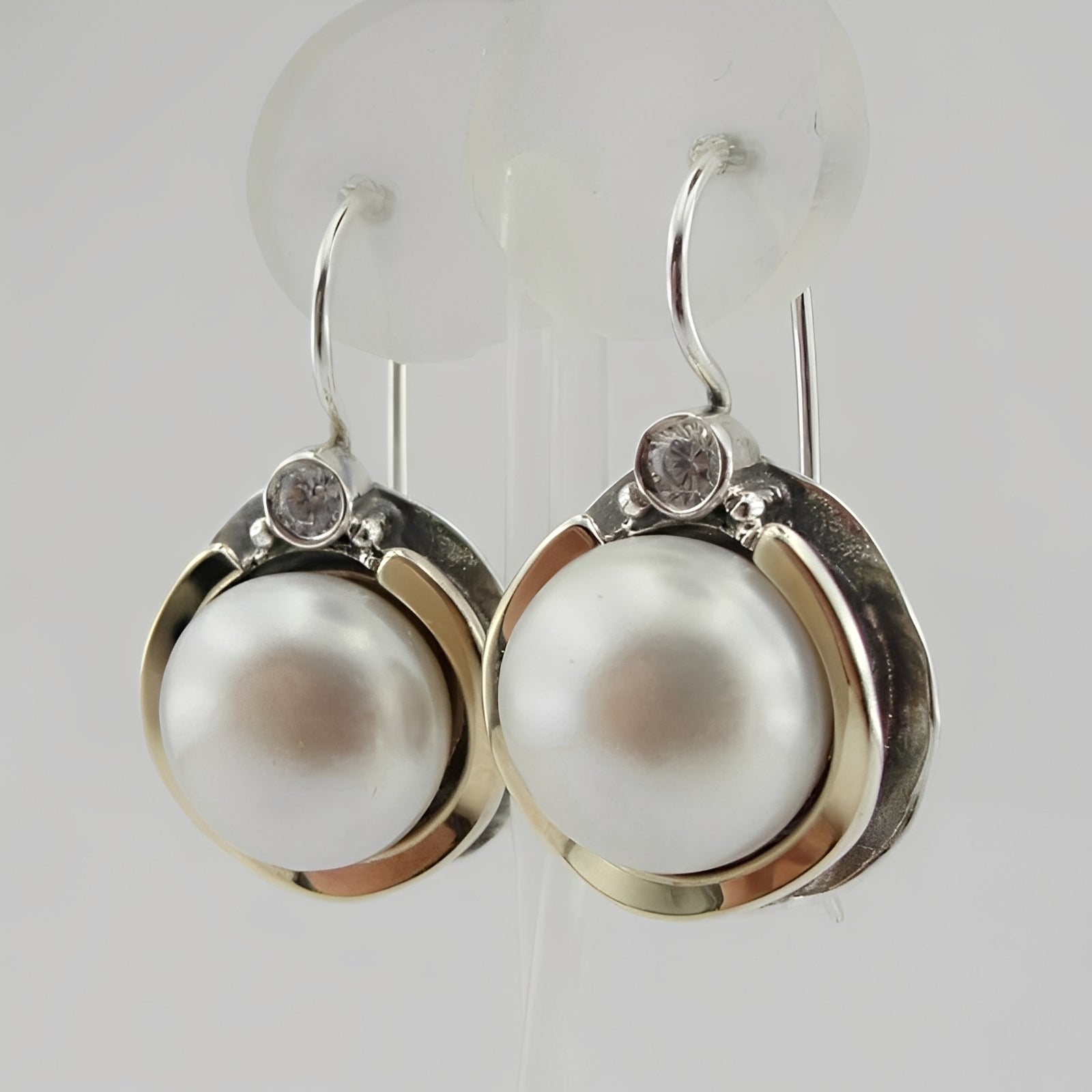 Helena – Vintage-Ohrringe mit Rundperlen
