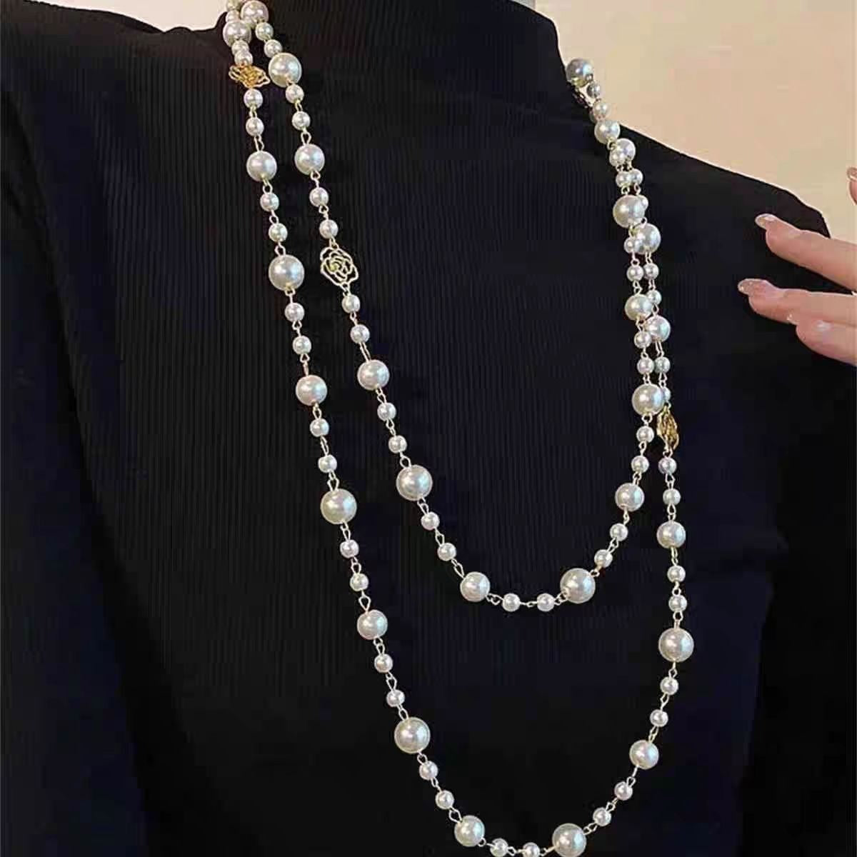 Collen – Stilvolle Halskette in Gold mit Perle