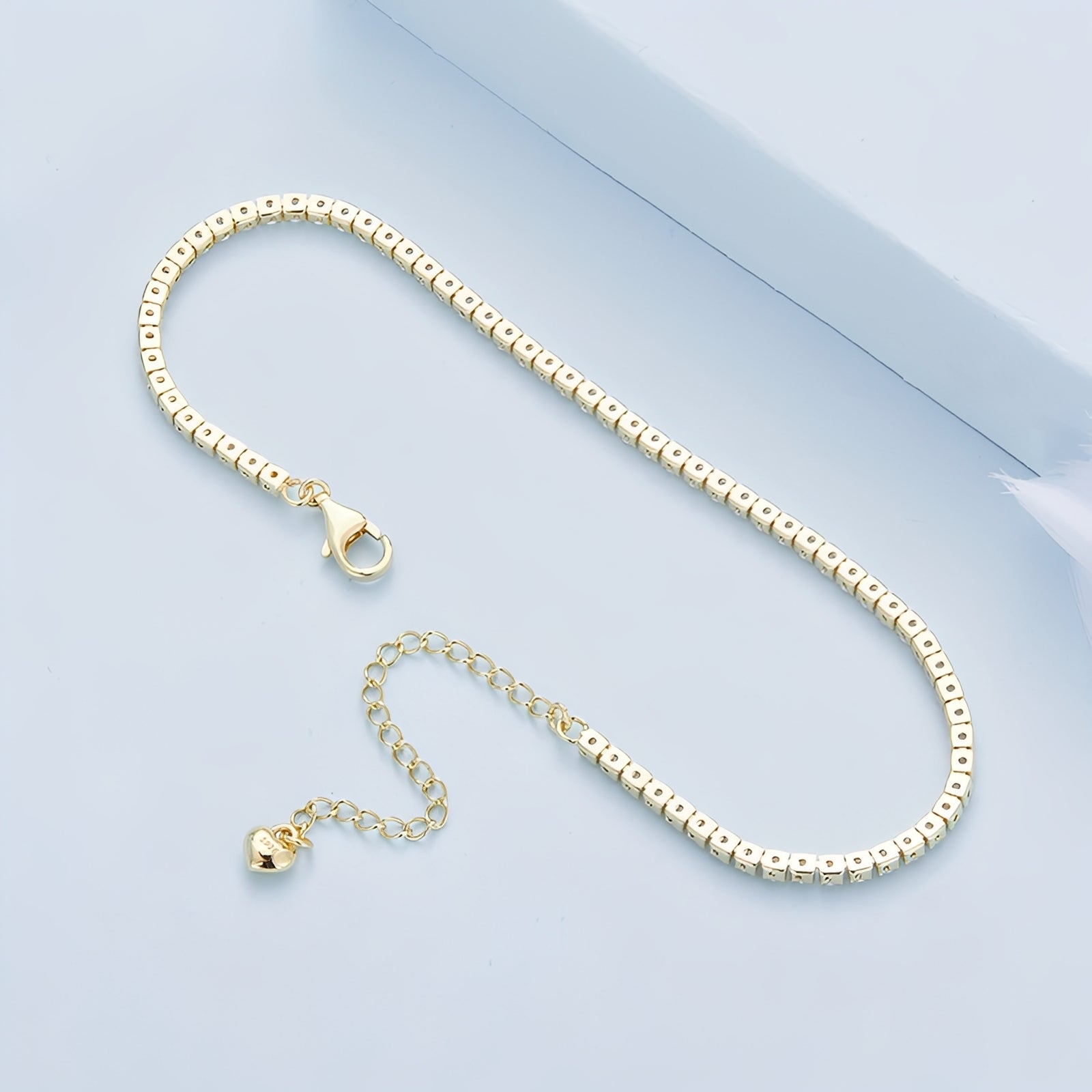 Cher – Stilvolles Zirkonia-Armband