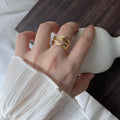 Riley – Geometrischer Ring für Romantische Liebe