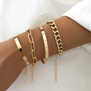 Elari – Set von 4 Stilvollen Armbändern für das Handgelenk