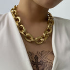 Alessia – Halskette mit breiten goldenen Gliedern
