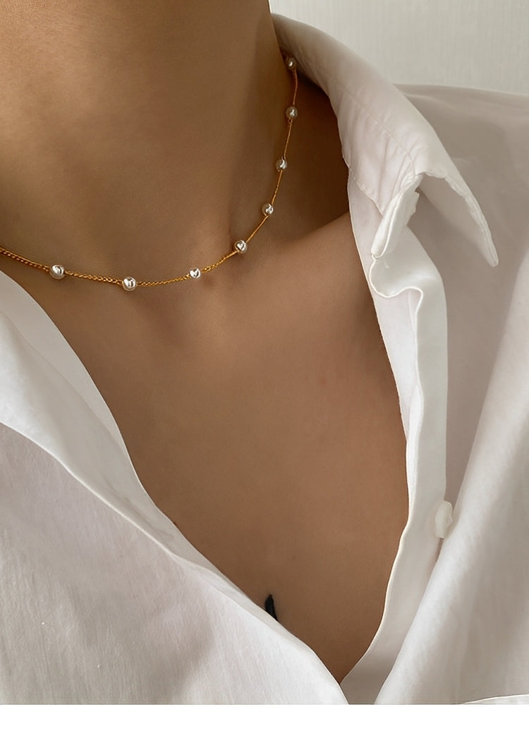 Noelia – Stylische Halskette mit kleiner Perle