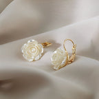 Kylie – Stilvolle Rosen-Ohrringe