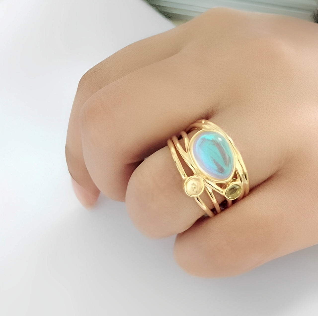 Miranda – Vintage-Ring mit blauem Mondstein