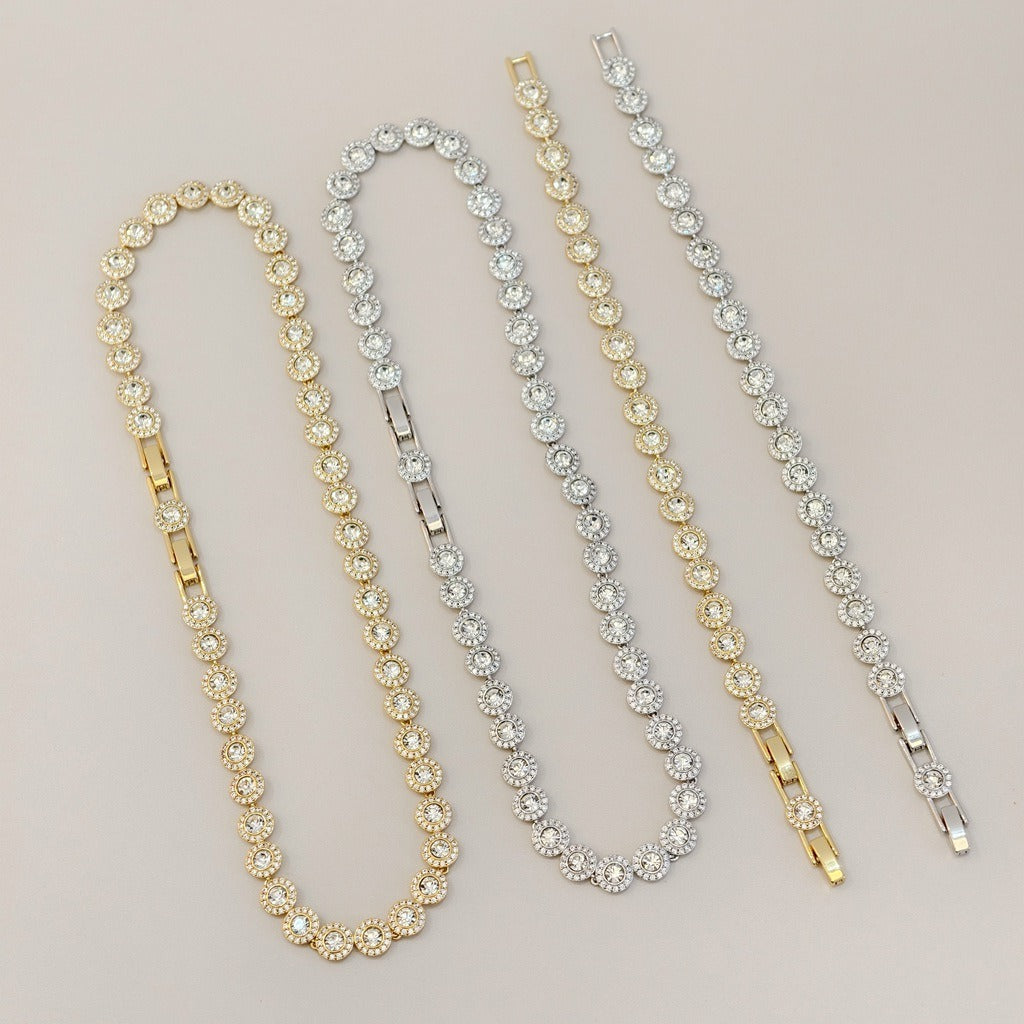 Victoria – Kette und Armband mit schimmerndem Rundknopf