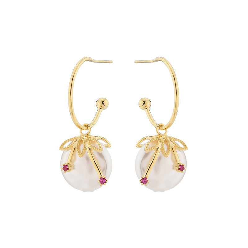 Cléa – Vintage Kirsche Ohrringe in Gold und Perle