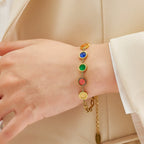 Maisie – Armband in Gold mit Farbstein