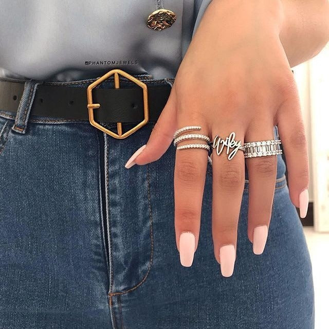 Ailee – Ring in Spiralform mit besetzten Kristallen