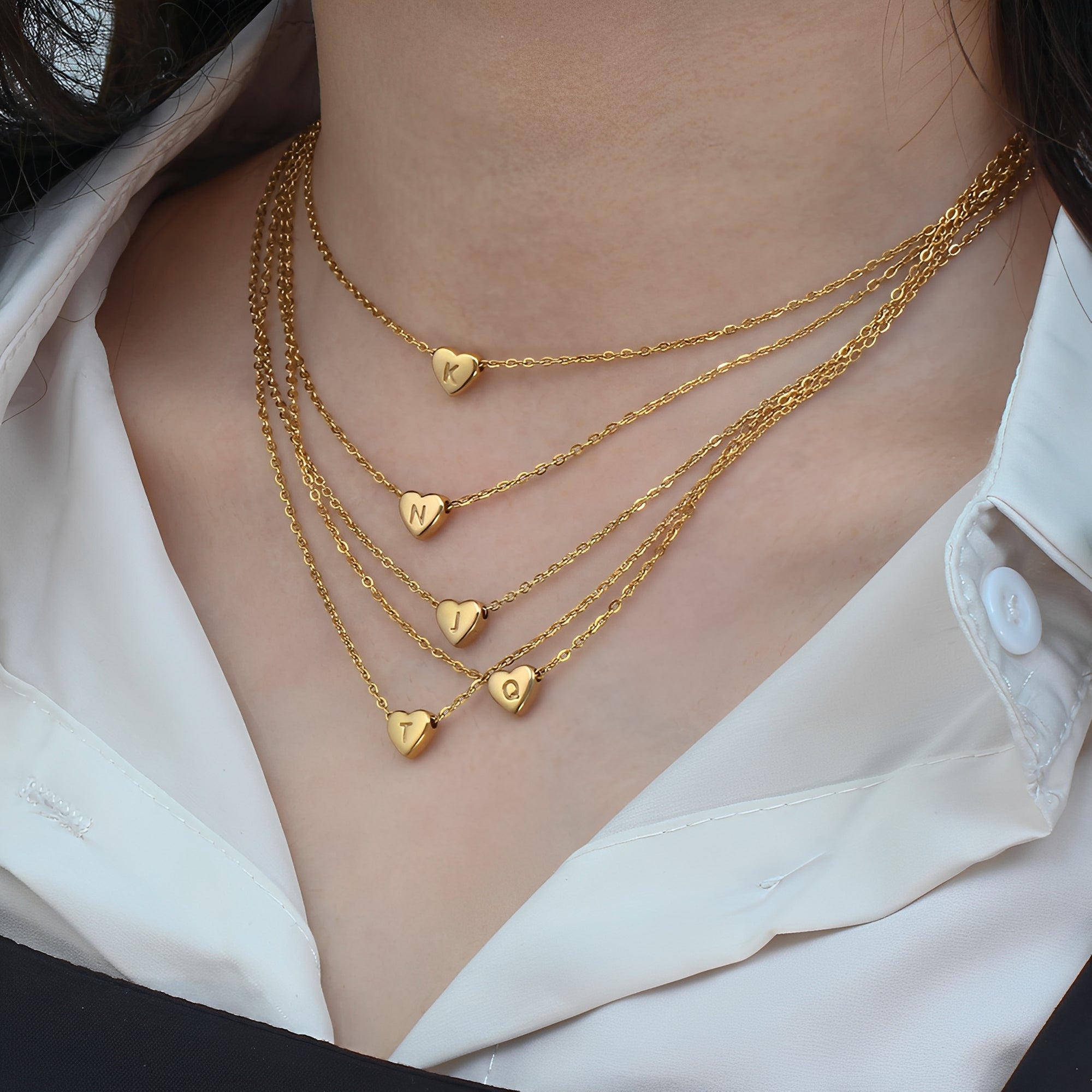 Amora – Herz Initialen Halskette in Gold