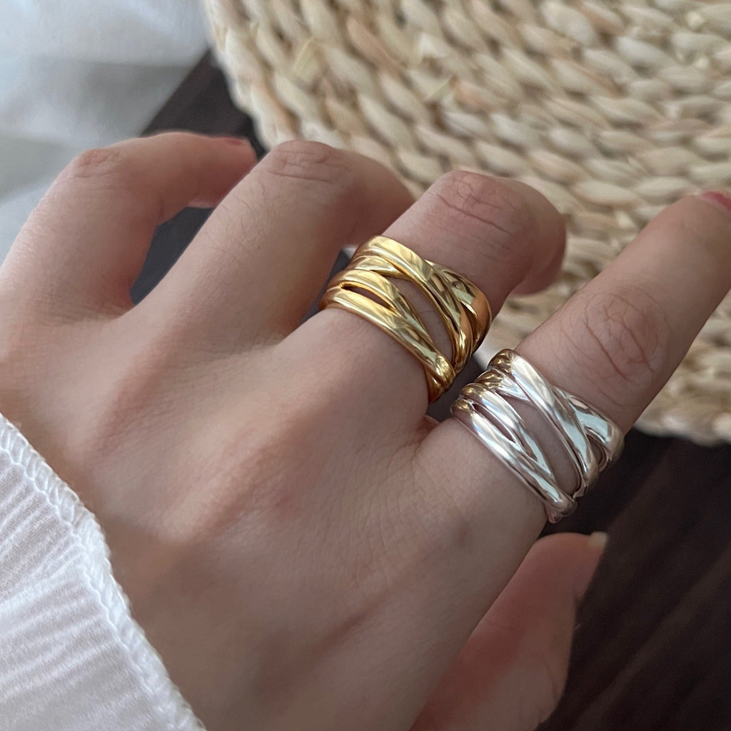 Riley – Geometrischer Ring für Romantische Liebe