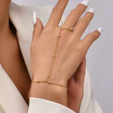 Lisa – Armband Kette Perlen und Handschuhe
