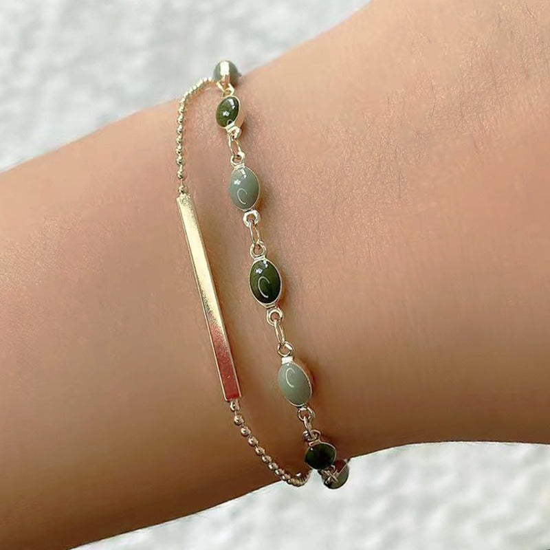 Manon – Armband mit grünem Stein in Gold