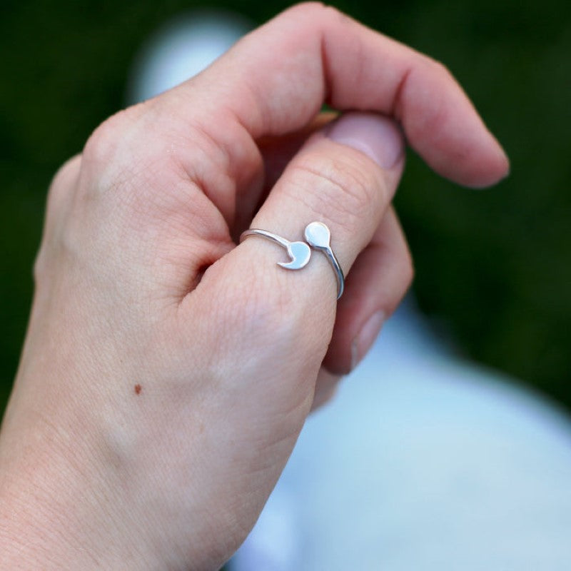 Schlanker Semikolon-Ring - Stärke-Ring
