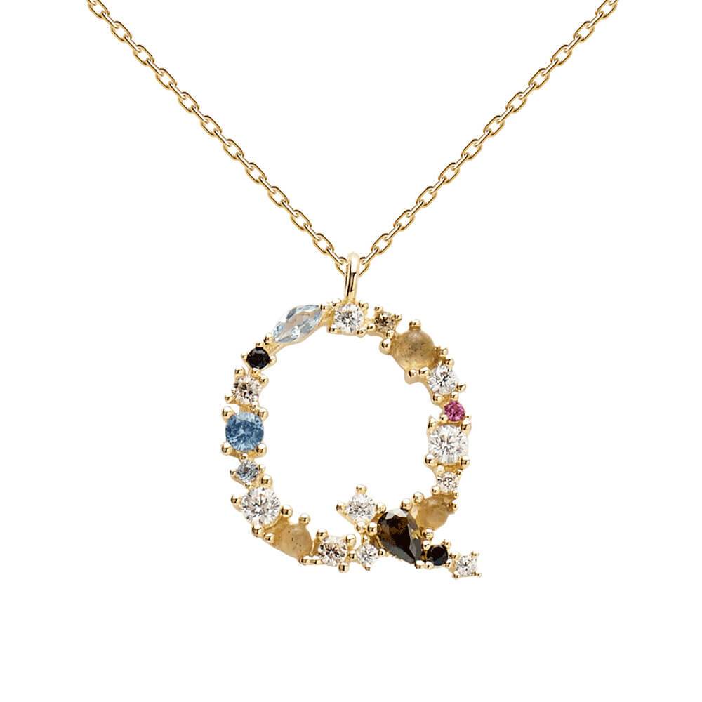 Nerina – Schmuck mit glänzender Initiale
