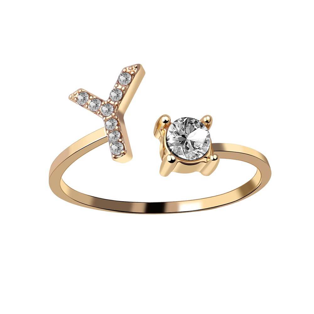 Nyla – Ring mit Initiale und Zirkonia