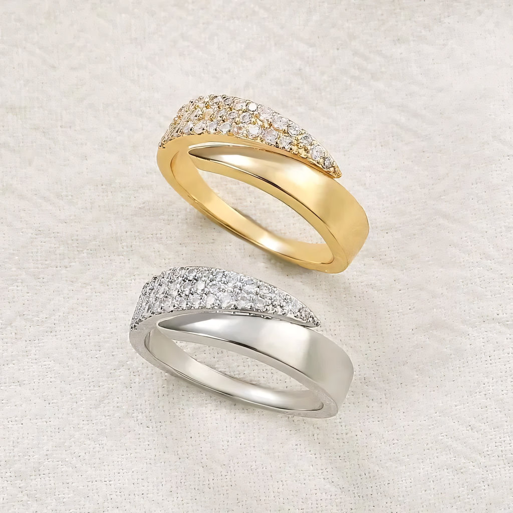Irina – Gebogener Ring vergoldet 18K