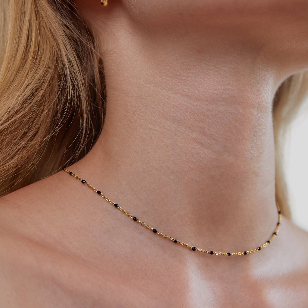Yara – Stilvolle Schwarze Perlenkette