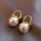 Ariane – Vorzügliche Ohrringe in Gold & Perle