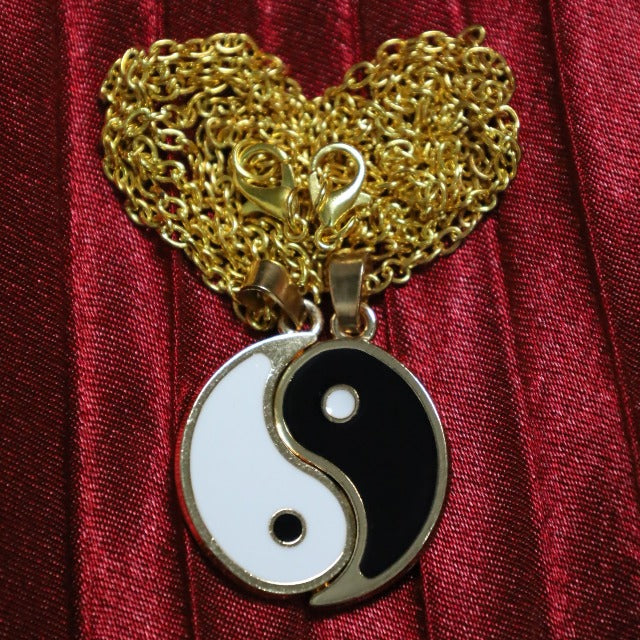 Tao – Teilbare Yin Yang Halskette für Paare oder Freunde