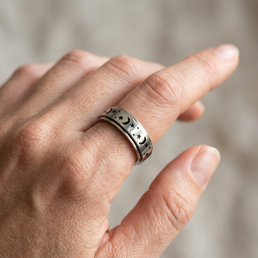 Damen Ring mit Mond- und Sternmotiv und flexibel verstellbarem Design