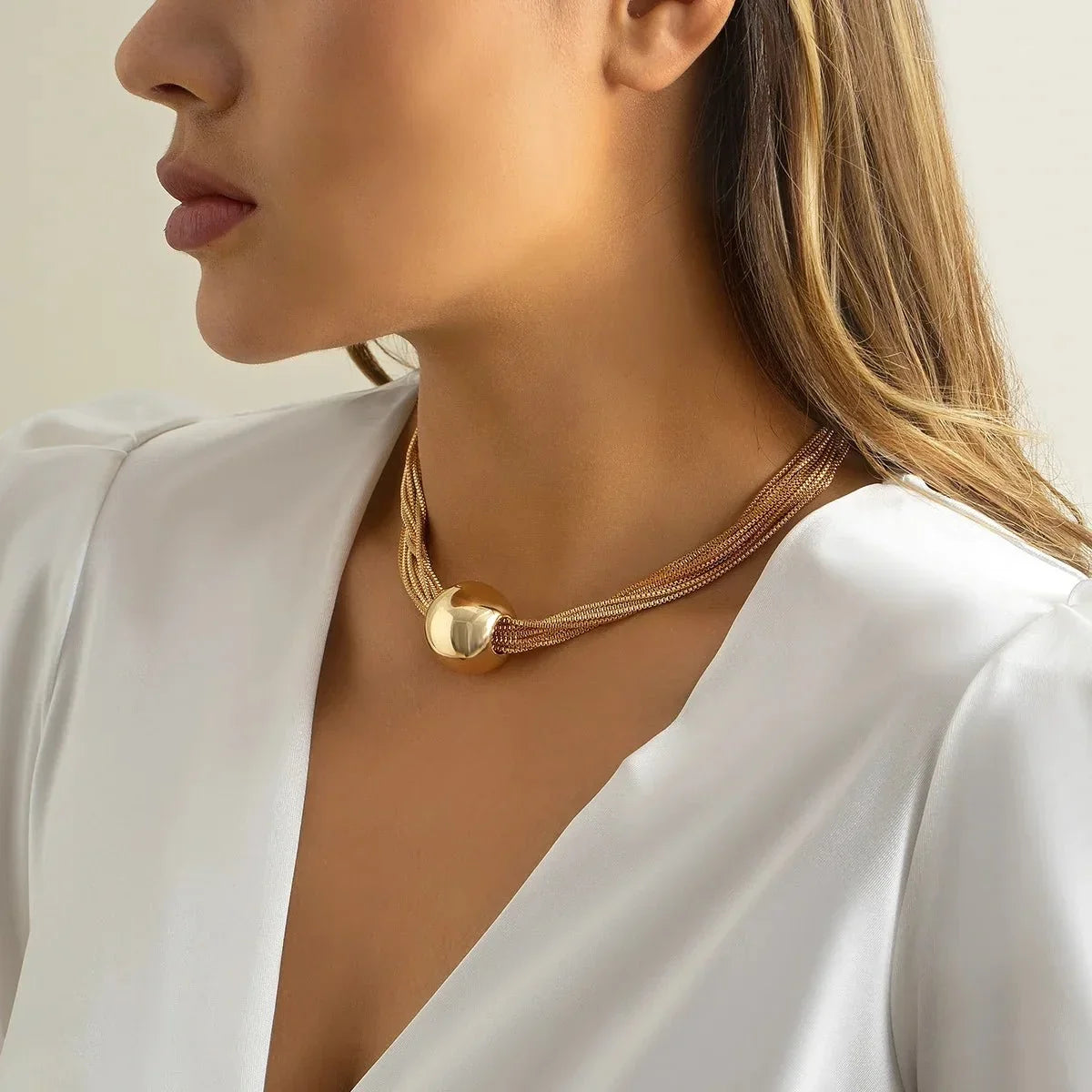 Damen 2-teiliges Halsketten- und Armband-Set mit geschichtetem Kettendesign und Kugel-Detail