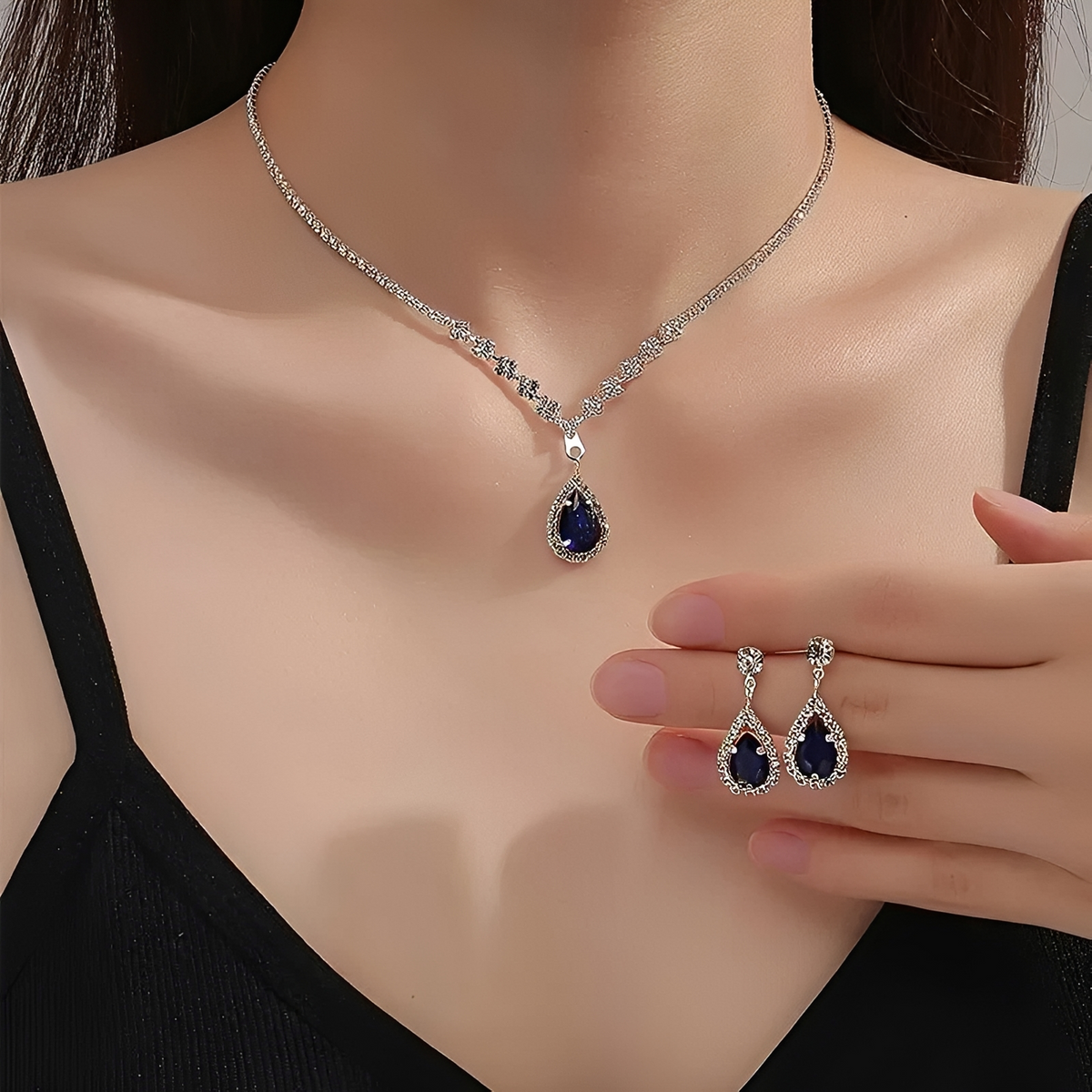 3-teiliges Damen Schmuckset mit Tropfen-Design und Steinakzenten für Halskette und Ohrringe