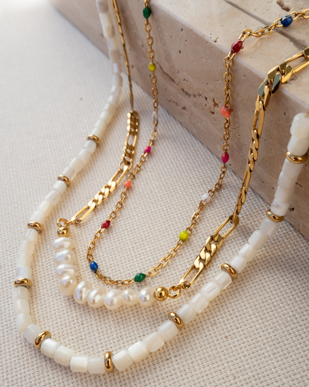 Alba - Halsband in Regenbogen und Gold